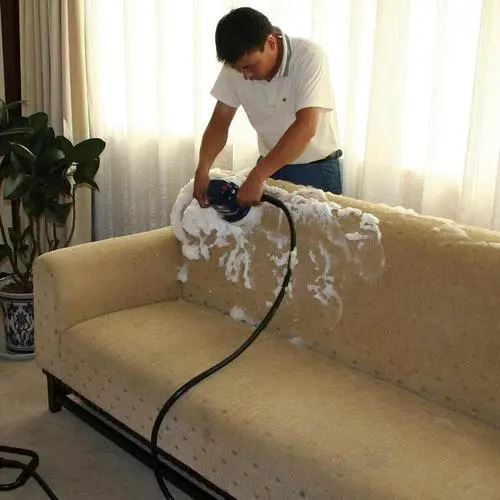 深圳福田家庭保洁,打扫卫生,擦玻璃,去除胶印,地板打蜡