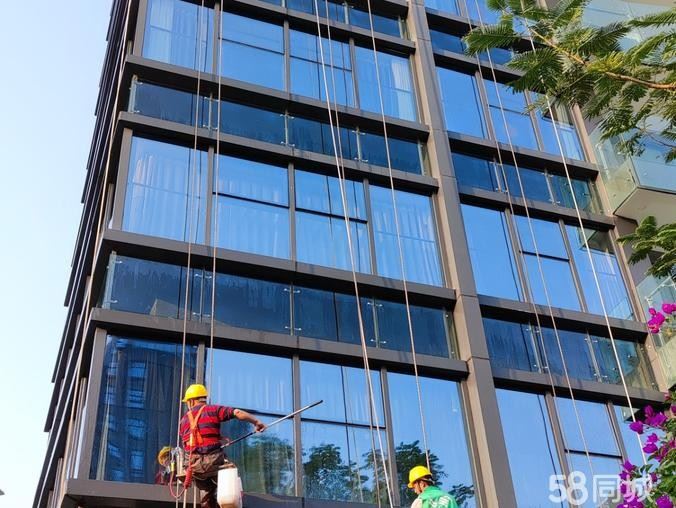 深圳专业除胶,去除玻璃胶发霉,地板粘胶清除