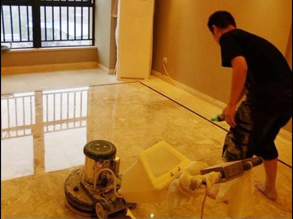 深圳盐田家政保洁 开荒保洁 擦玻璃 洗地面