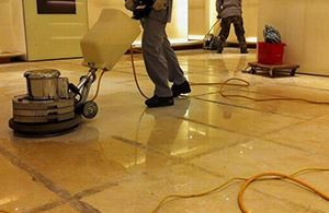 深圳盐田家政保洁 开荒保洁 擦玻璃 洗地面