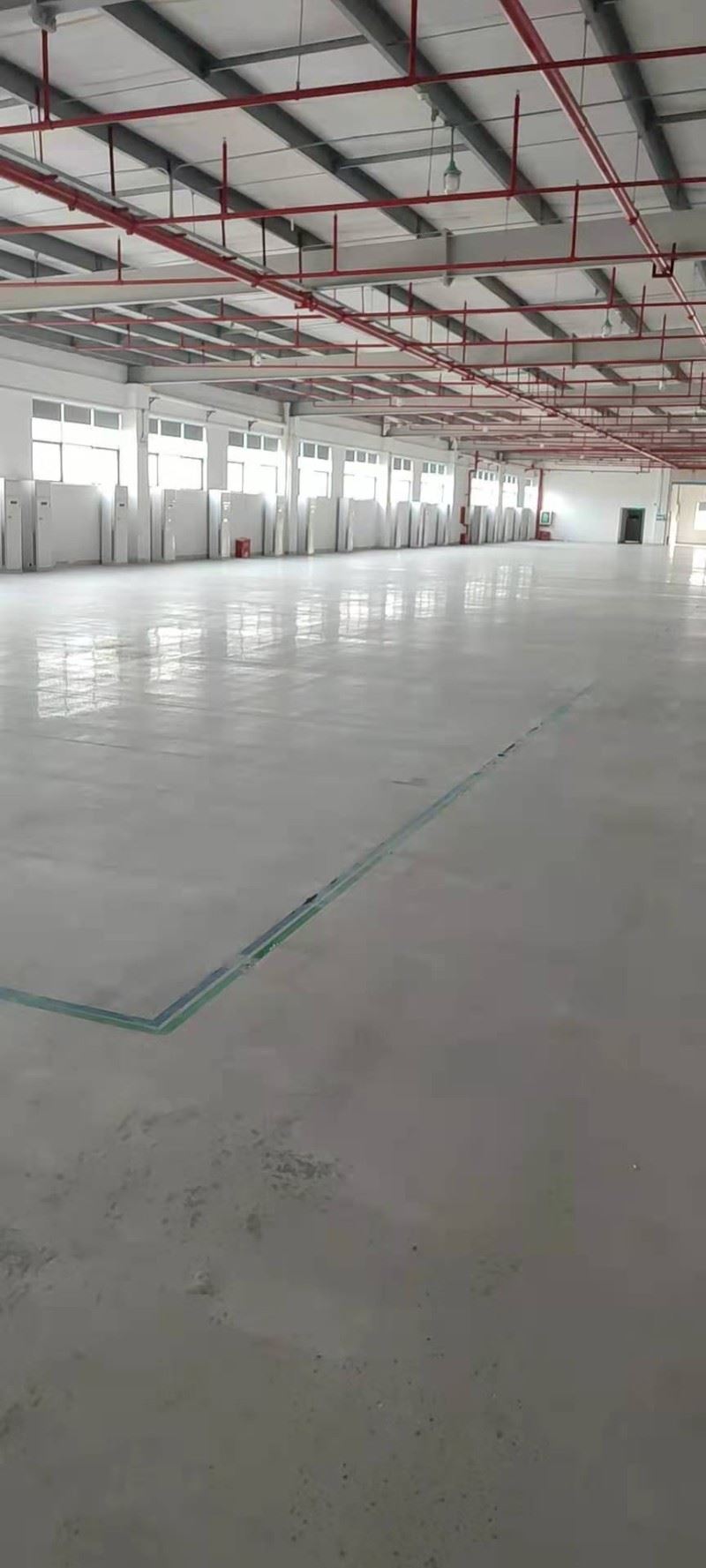 深圳宝安仓库地面清洁宝安新安物流园地坪地面清洗地板打蜡