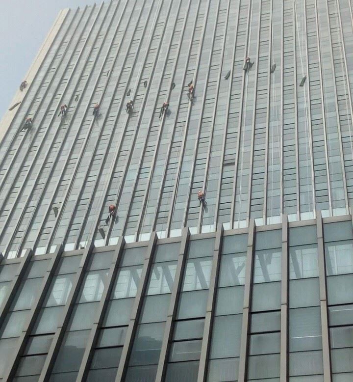 深圳龙岗附近高空外墙清洗公司电话