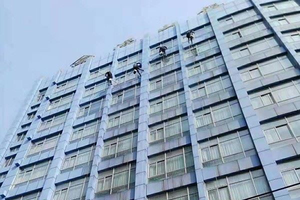 北京密云金牌团队承接蜘蛛人清洗外墙专线服务电话