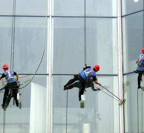 北京密云金牌团队承接蜘蛛人清洗外墙专线服务电话